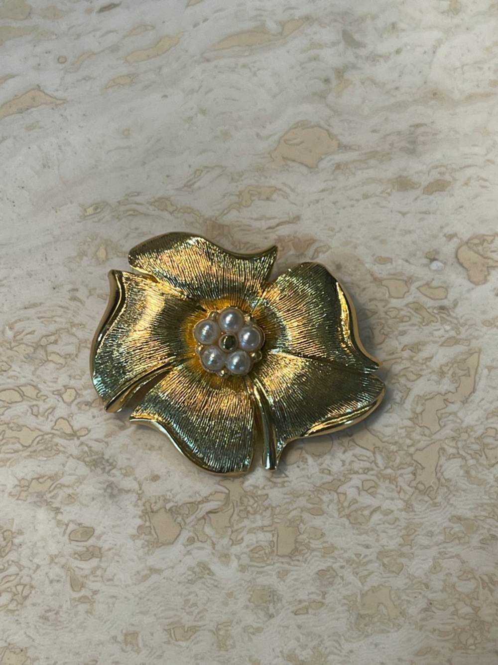 Vintage Danecraft Gold Tone Brushed Flower Brooch Faux Pearl Center Signed Pin